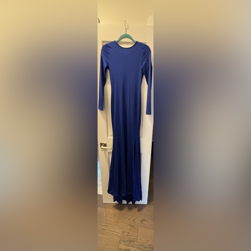 This dress is brand new💙 has NOT been worn!